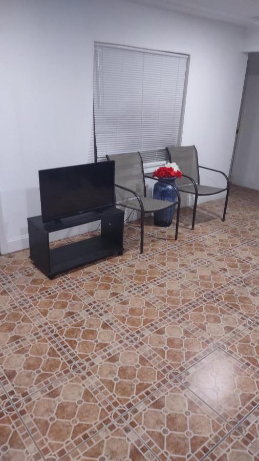Omar'S Place - Shared Rooms Μαϊάμι Εξωτερικό φωτογραφία